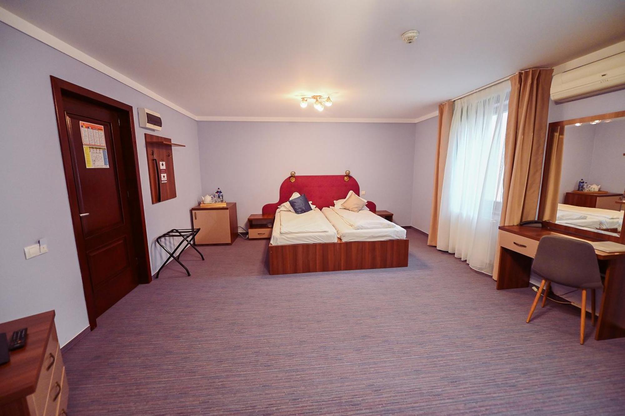 Conacul Domnesc Hotel Scheia Exterior foto