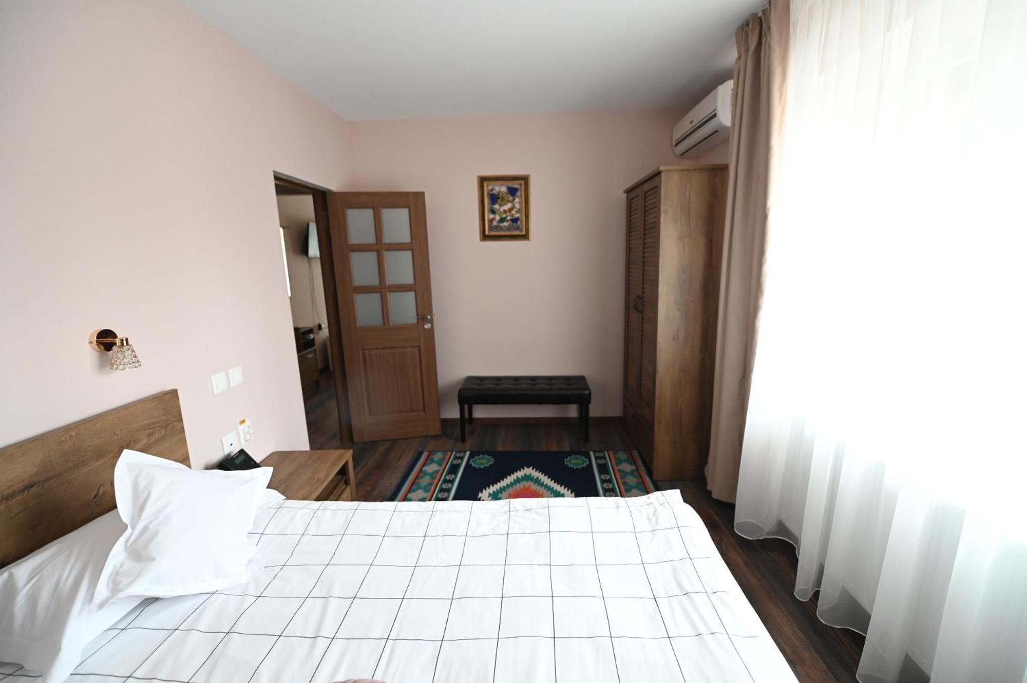 Conacul Domnesc Hotel Scheia Exterior foto